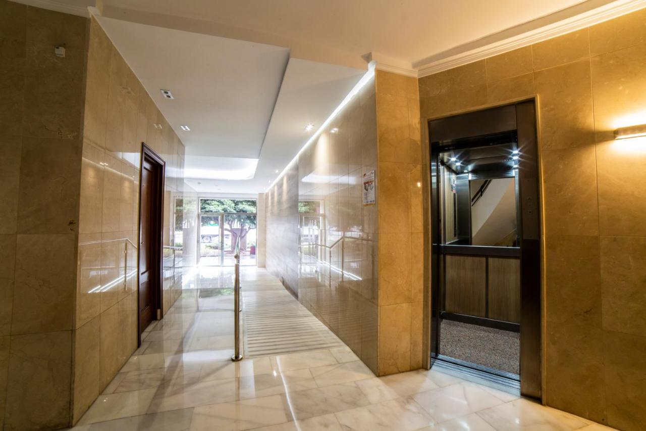 Awesome Apartment Center Valencia Exterior photo