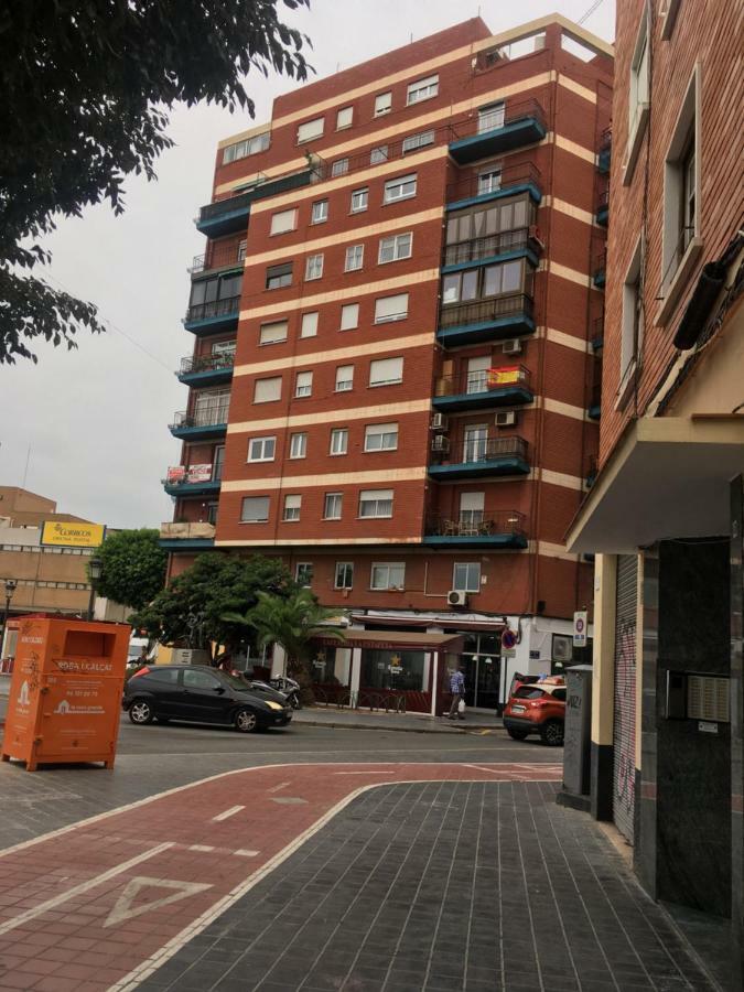 Awesome Apartment Center Valencia Exterior photo